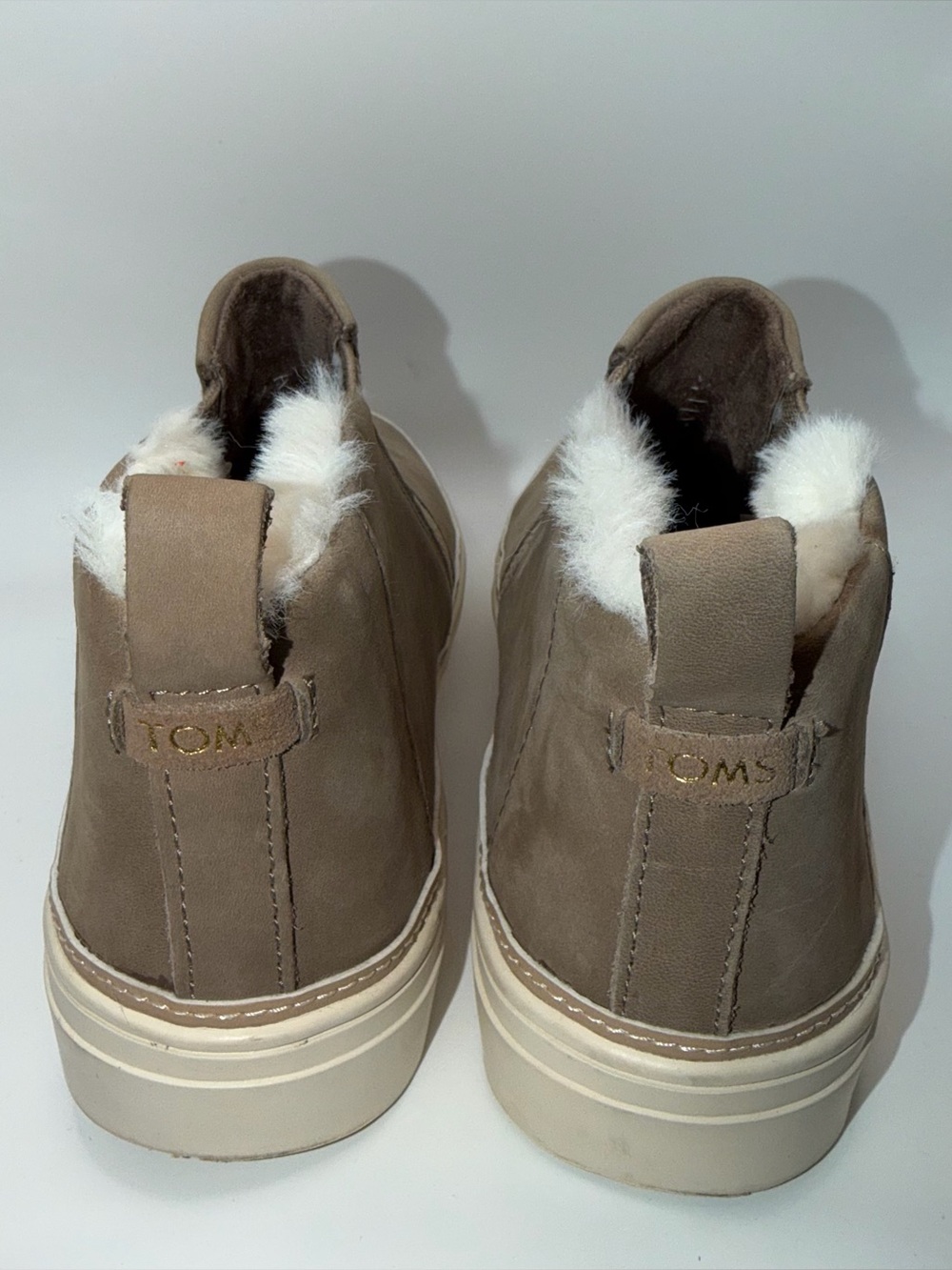 Toms women's Taupe Slip-On Fur-Lined Loafers -Size 7 - Picture 2 of 10